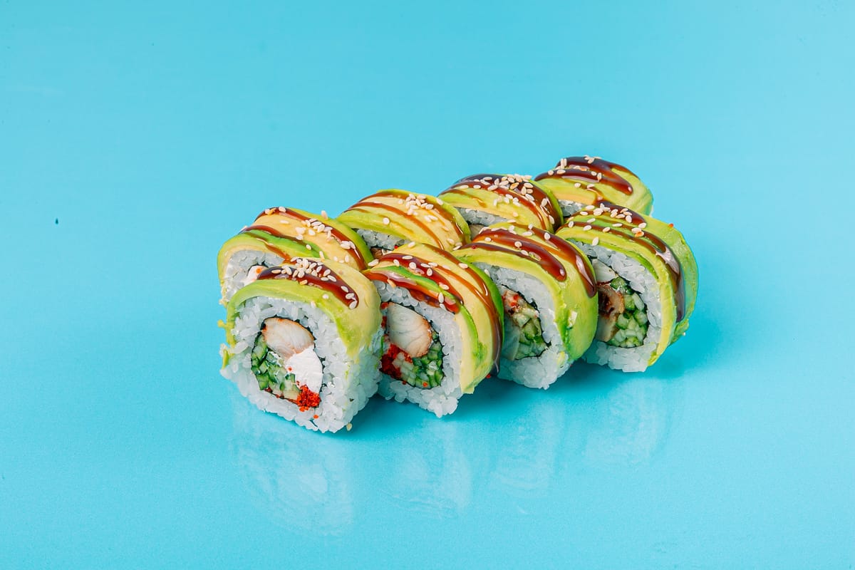 Угорь в нежном авокадо